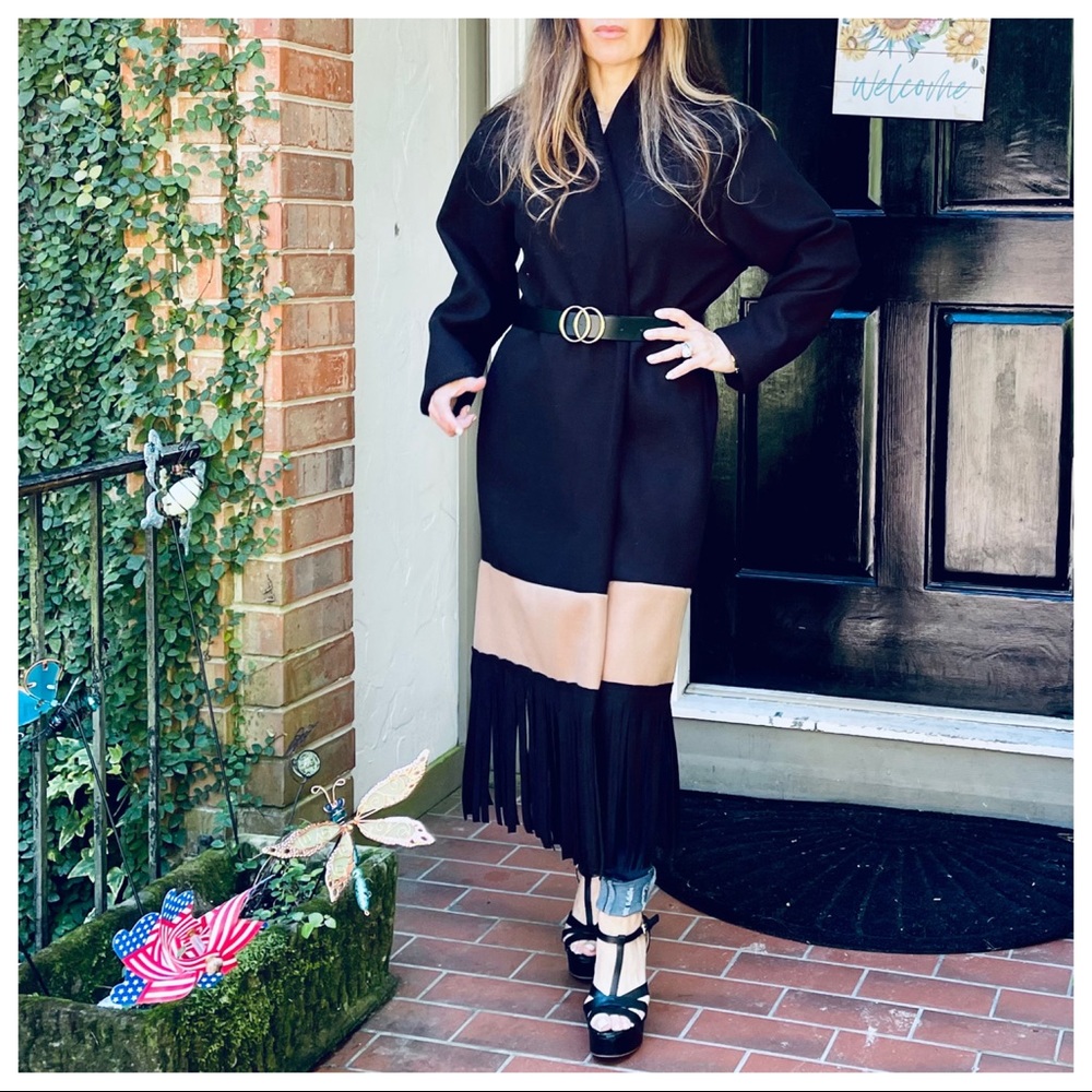 Made In Italy Most Fabulous Fringe belted Coat - Picture 7 of 12